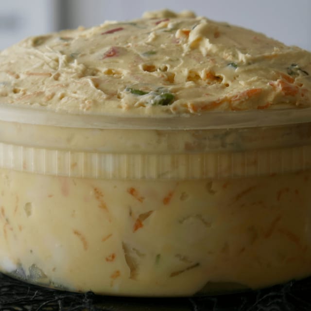8 Oz Veggie Cream Cheese.